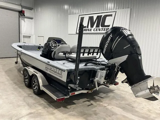 Slide: The Image of 2016 Haynie 25 Magnum boat with Mercury engine at LMC Marine Center. - 4