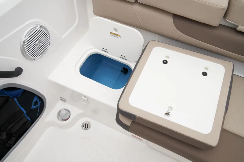 Slide: The Image of Tahoe 185 S 2025 - 66