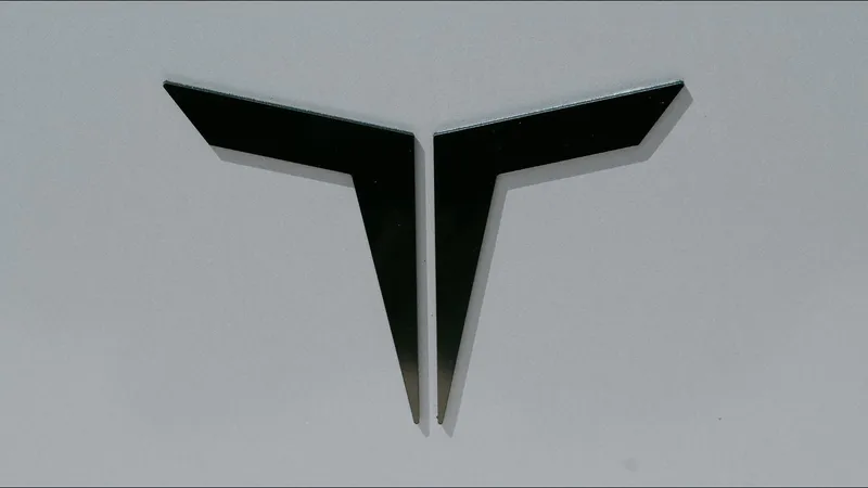 Slide: The Image of Logo of the 2025 Tahoe Pontoon LTZ Cruise Rear Bench boat. - 29
