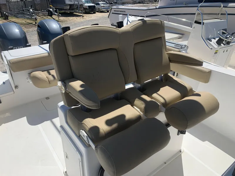 Slide: The Image of 2018 Sea Hunt Gamefish 27 Forward Seating with dual cushioned seats and armrests. - 15