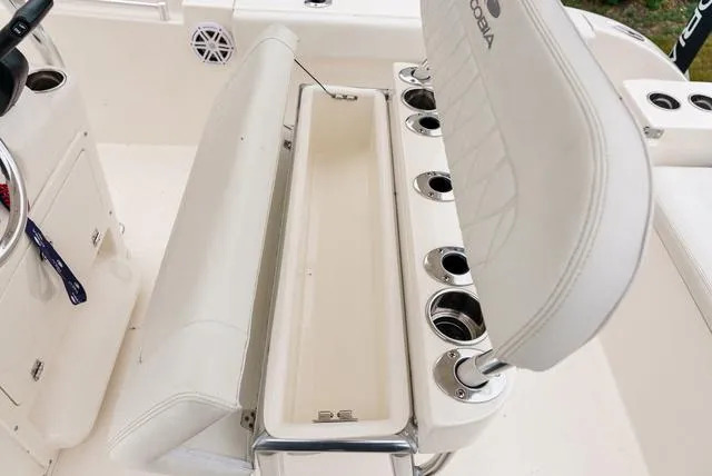Slide: The Image of Cobia 220 Center Console 2022 - 10