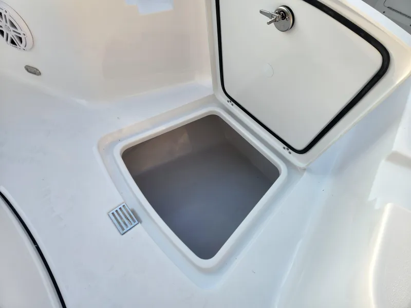 Slide: The Image of Sportsman Open 232 Center Console 2025 - 9