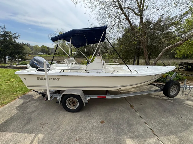 Slide: The Image of Sea Pro SV1900CC Bay Boat 2005 - 1