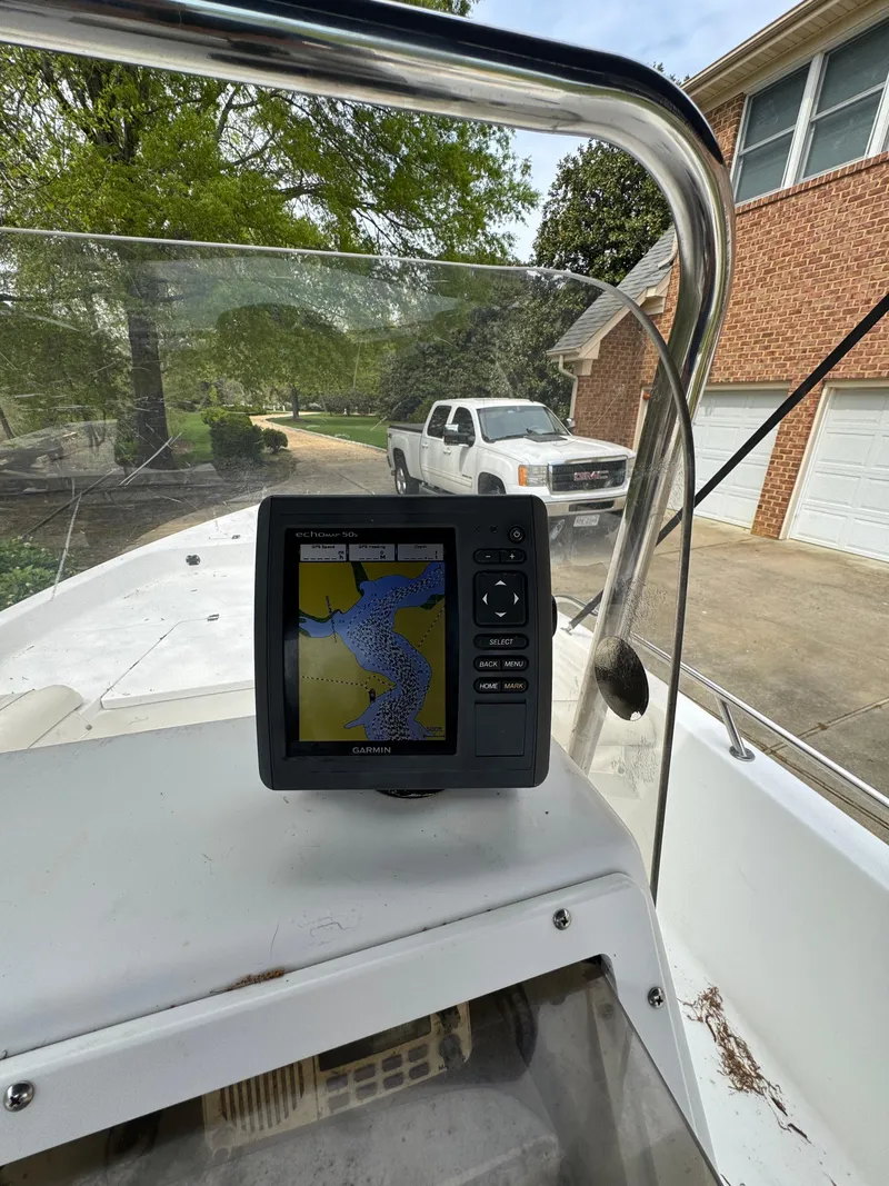 Slide: The Image of Sea Pro SV1900CC Bay Boat 2005 - 13