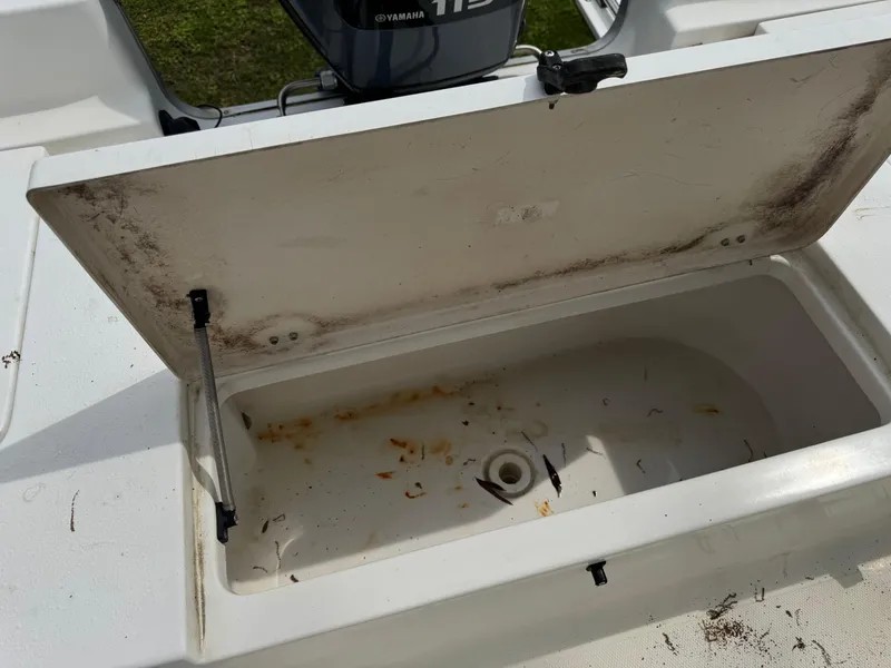 Slide: The Image of Sea Pro SV1900CC Bay Boat 2005 - 15