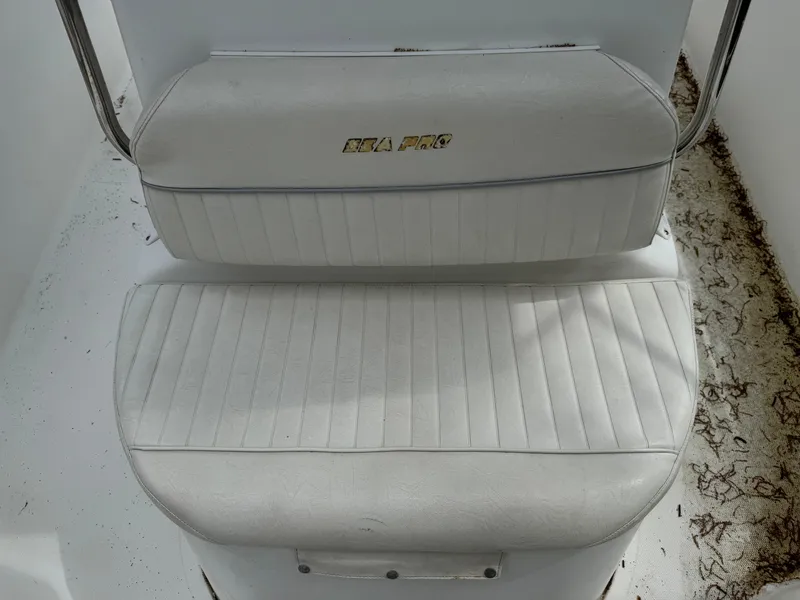 Slide: The Image of Sea Pro SV1900CC Bay Boat 2005 - 16