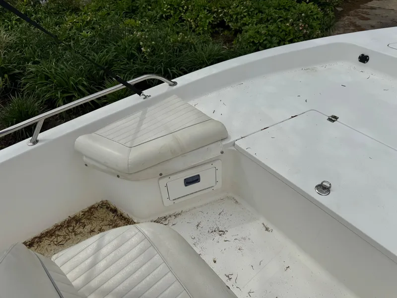 Slide: The Image of Sea Pro SV1900CC Bay Boat 2005 - 17