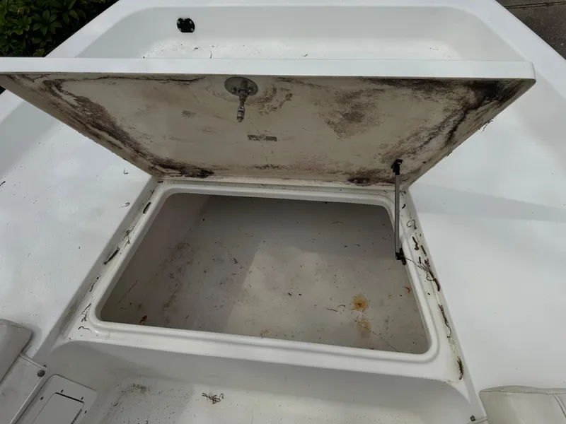 Slide: The Image of Sea Pro SV1900CC Bay Boat 2005 - 20