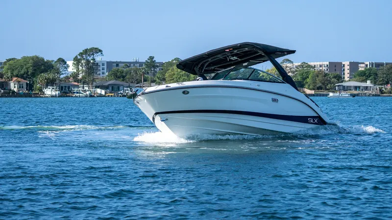 Slide: The Image of Sea Ray SLX 260 Outboard 2026 - 12