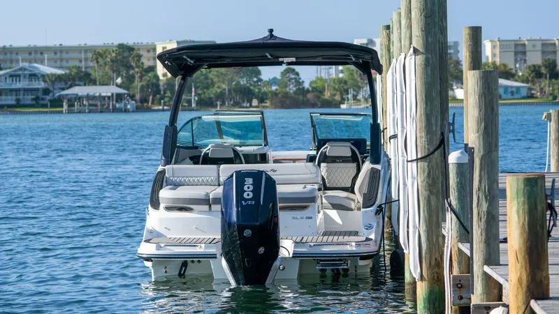 Slide: The Image of Sea Ray SLX 260 Outboard 2026 - 20