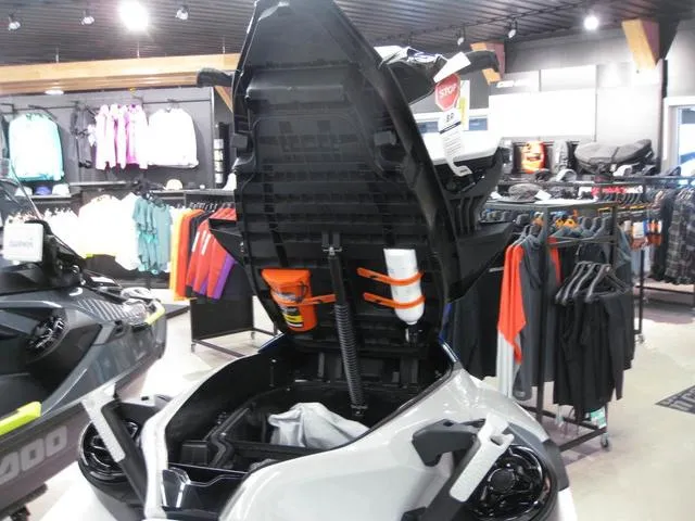 Slide: The Image of BRP FISHPRO SPORT 170 W/SOUND, IDF, WHITE/GULF STREAM 2024 - 6