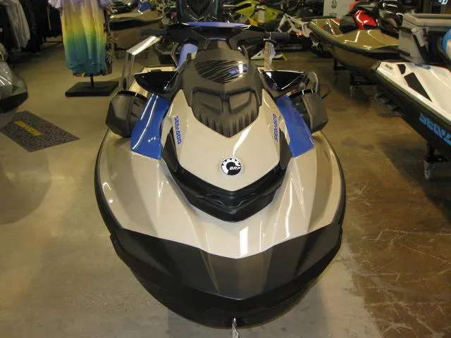 Slide: The Image of BRP WAKE 170 W/SOUND SYSTEM 2025 - 4