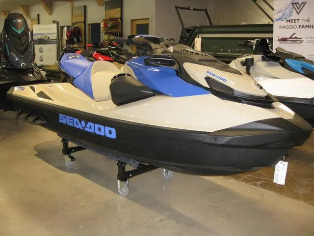 Slide: The Image of BRP WAKE 170 W/SOUND SYSTEM 2025 - 5