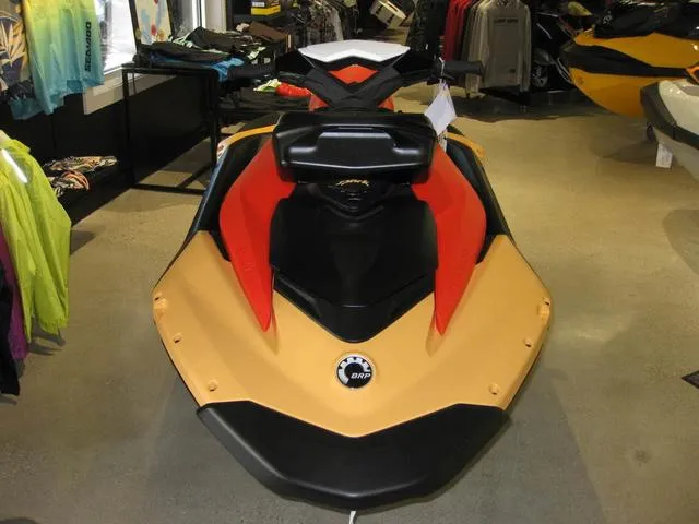 Slide: The Image of BRP 3UP SPARK, W/SOUND, CONV. SUNRISE ORANGE/DRAGON RE 2024 - 3