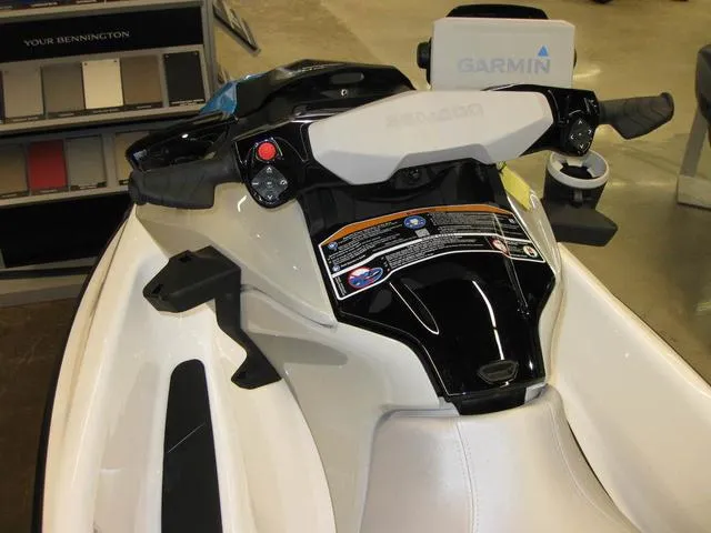 Slide: The Image of BRP FISHPRO SCOUT 130 W/ IDF, WHITE/GULF STREAM BLUE 2024 - 3