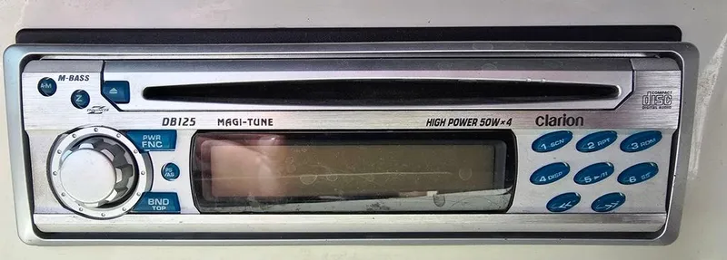 Slide: The Image of Clarion car stereo system in a 2003 Sea Ray 176 SRX BR boat. - 14