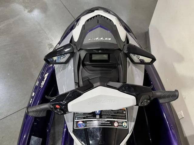Slide: The Image of Sea-Doo GTI 2025 - 10