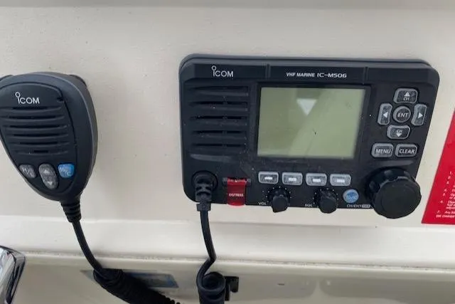 Slide: The Image of VHF marine radio on 2003 Cruisers Yachts 3750 Motoryacht dashboard. - 45