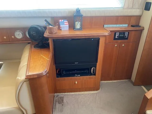 Slide: The Image of Cruisers Yachts 3750 Motoryacht 2003 - 57