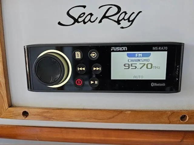 Slide: The Image of Fusion MS-RA70 radio on 1988 Sea Ray 340 Sundancer, tuned to 95.70 FM. - 15