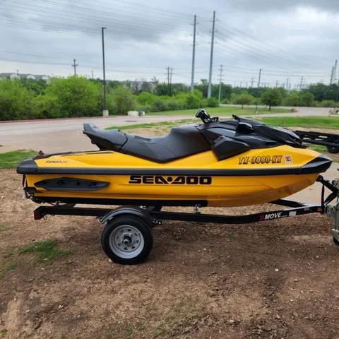 Slide: The Image of Sea-Doo RXP-X 300 Tech Package Ibr Millenium Yellow 2023 - 5