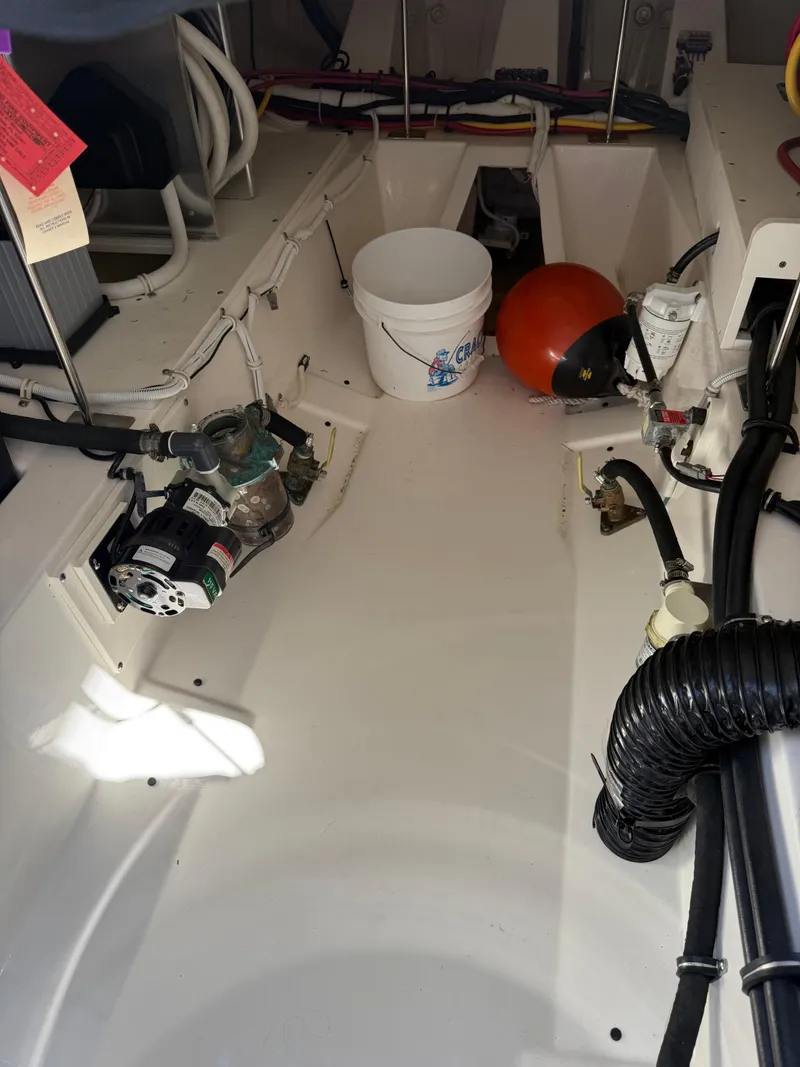 Slide: The Image of Tiara 43 LE 2023 - 14