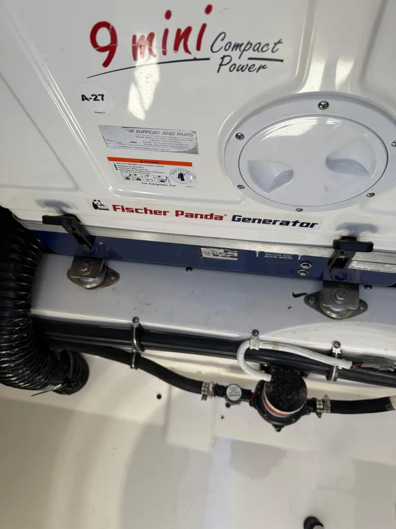 Slide: The Image of Tiara 43 LE 2023 - 15