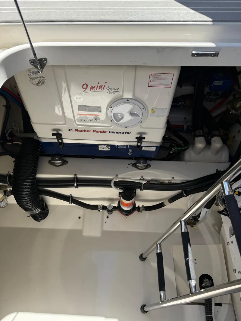 Slide: The Image of Tiara 43 LE 2023 - 16