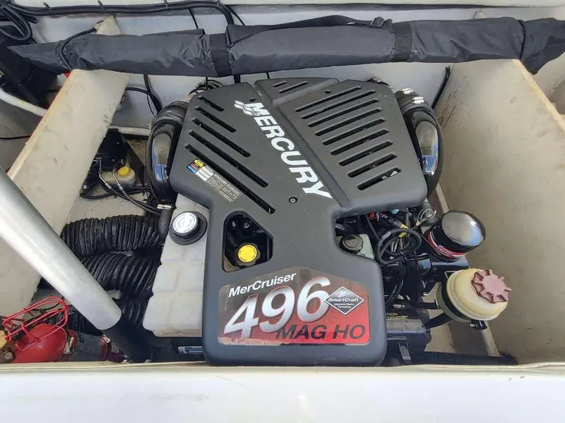 Slide: The Image of Engine compartment of a 1998 Envision 2900 Combo with Mercury MerCruiser 496 MAG HO. - 4