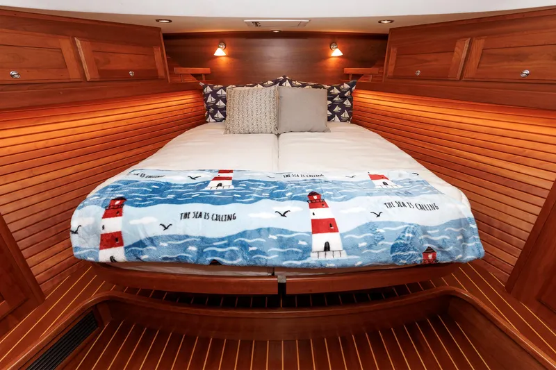 Slide: The Image of Guest Cabin - 32