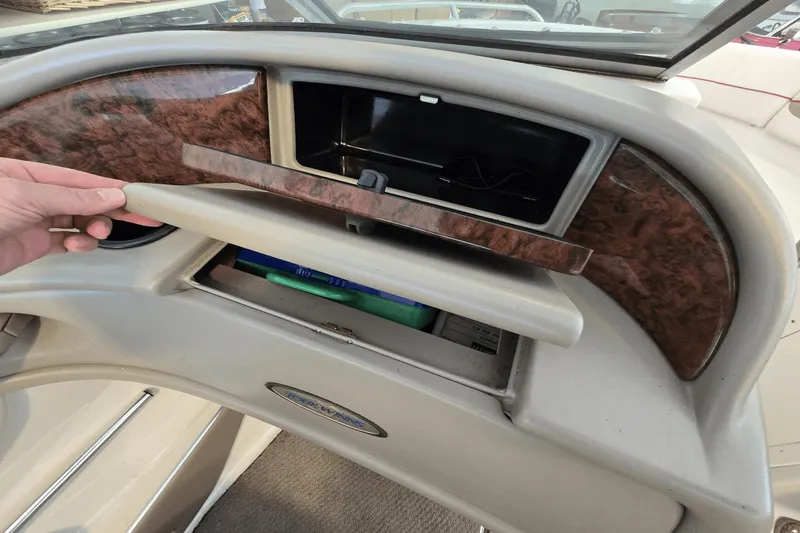 Slide: The Image of Four Winns 210 Horizon 2002 - 7