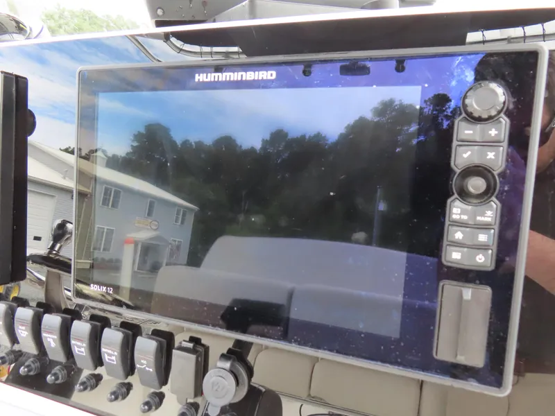 Slide: The Image of Humminbird display on Parker 2300 Special Edition boat, 2021 model. - 18