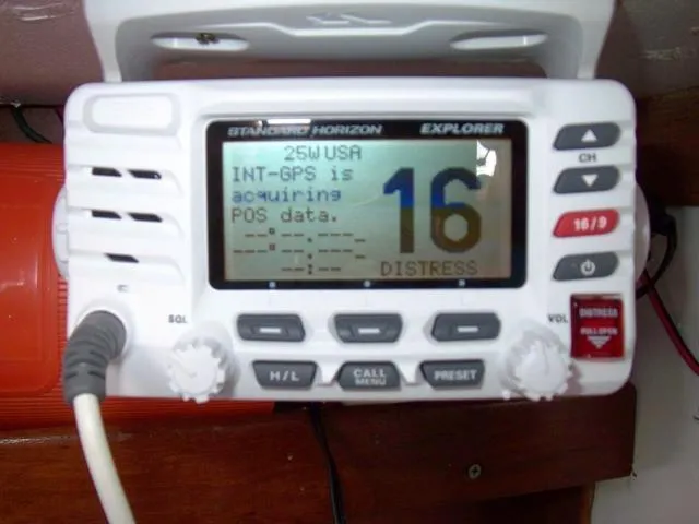 Slide: The Image of VHF_Standard Horizon with DSC - 109