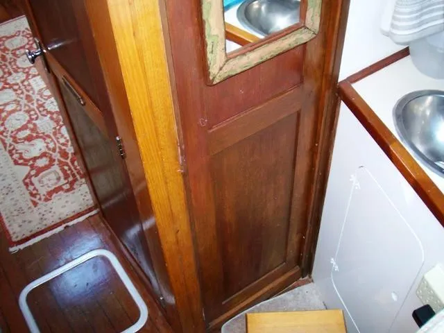 Slide: The Image of V-Berth Cabinetry_Aft Port - 80