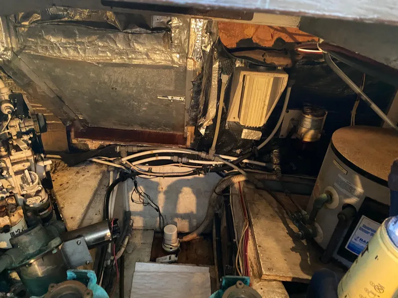 Slide: The Image of Chris-Craft 427 Catalina 1989 - 121