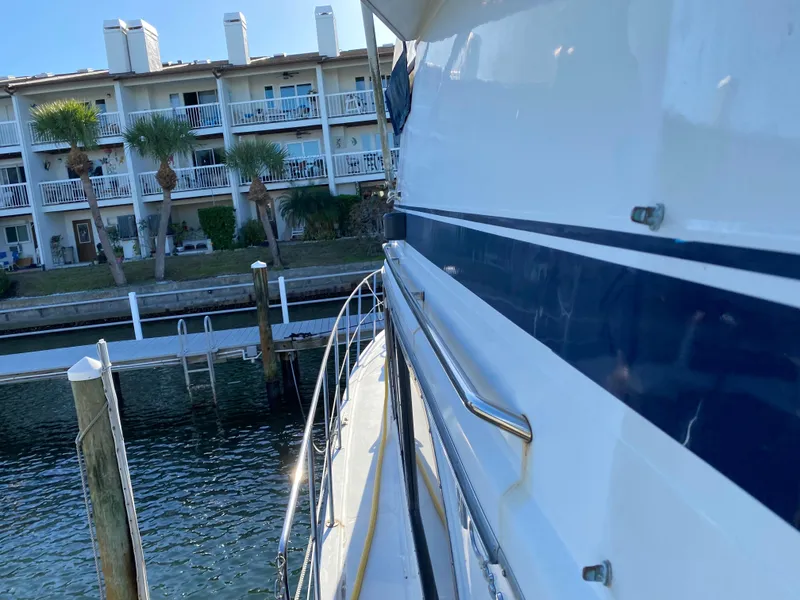 Slide: The Image of Chris-Craft 427 Catalina 1989 - 125