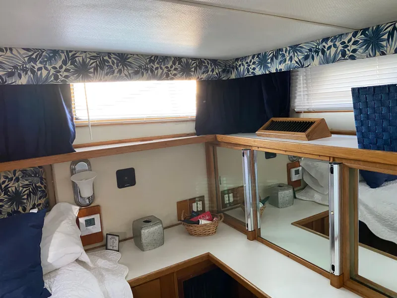 Slide: The Image of Chris-Craft 427 Catalina 1989 - 41