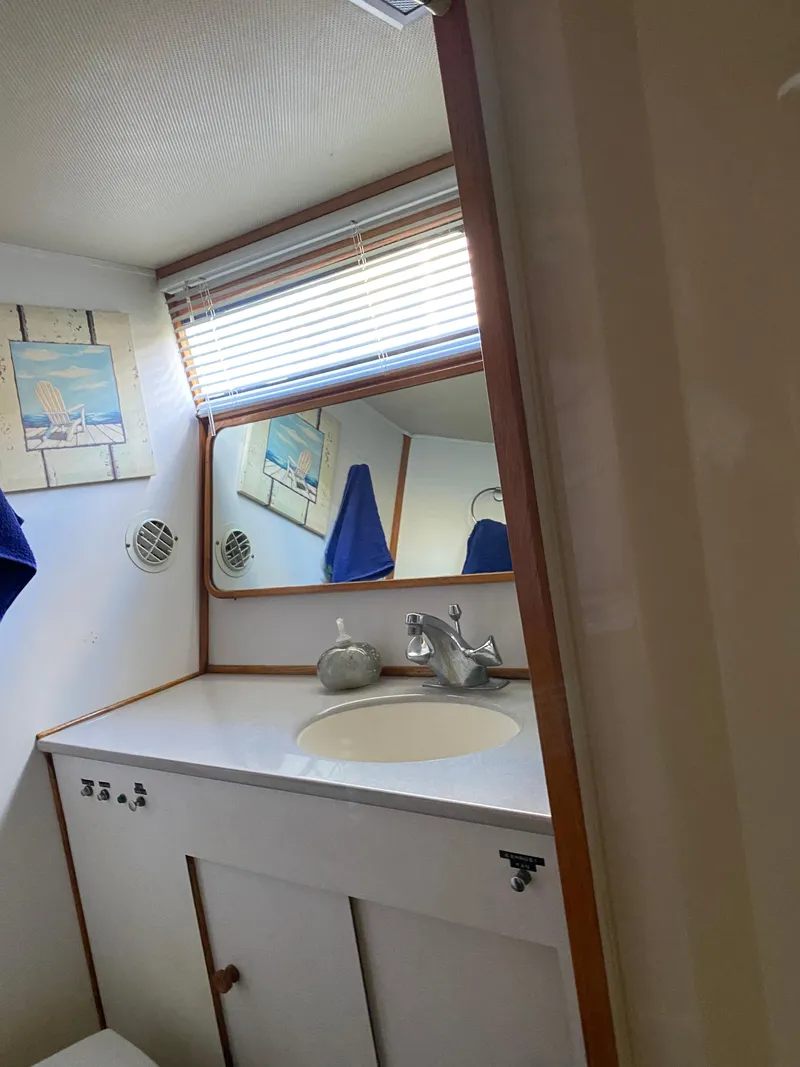 Slide: The Image of Chris-Craft 427 Catalina 1989 - 47