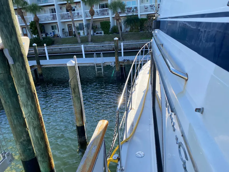 Slide: The Image of Chris-Craft 427 Catalina 1989 - 75