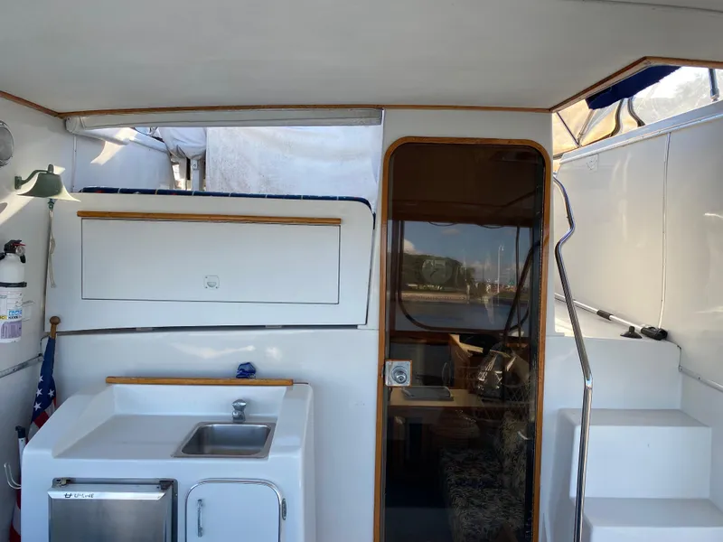 Slide: The Image of Chris-Craft 427 Catalina 1989 - 85