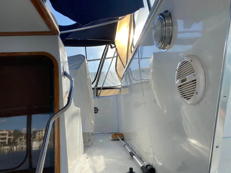Slide: The Image of Chris-Craft 427 Catalina 1989 - 87
