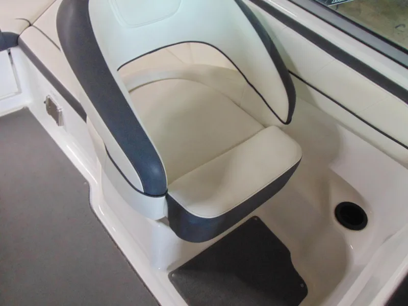 Slide: The Image of 2014 Yamaha SX210 boat seat with white and black upholstery. - 12