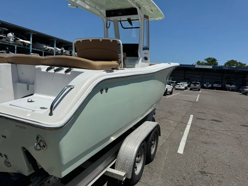 Slide: The Image of Sea Hunt Ultra 255 SE 2019 - 2