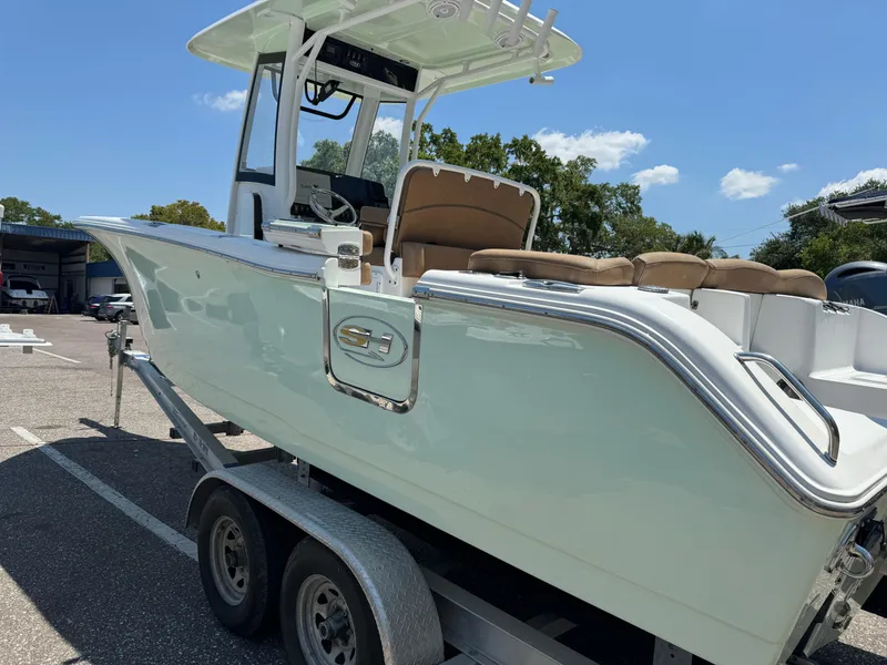 Slide: The Image of Sea Hunt Ultra 255 SE 2019 - 5