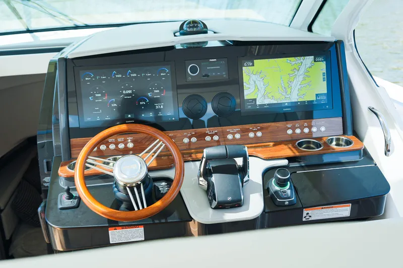 Slide: The Image of Tiara 43 LS 2024 - 61