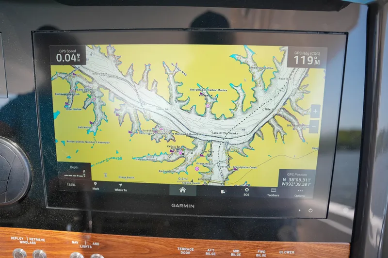 Slide: The Image of Tiara 43 LS 2024 - 71