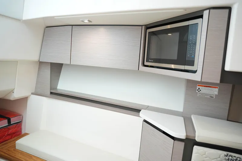 Slide: The Image of Tiara 43 LS 2024 - 80