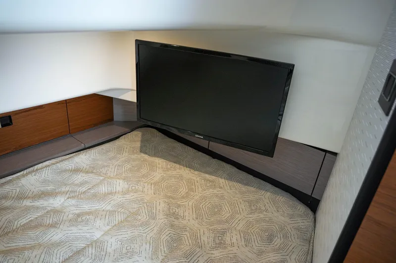 Slide: The Image of Tiara 43 LS 2024 - 87