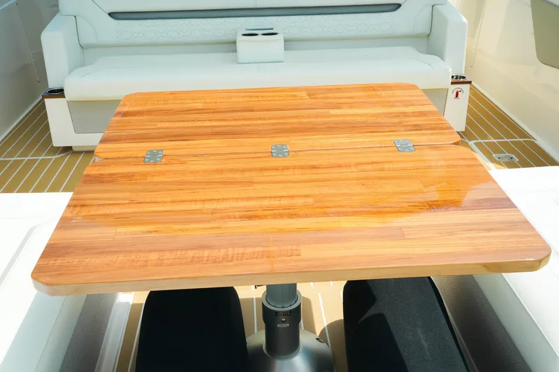 Slide: The Image of Tiara 43 LS 2024 - 89