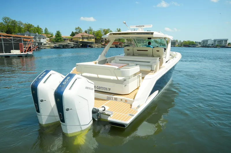 Slide: The Image of Tiara 43 LS 2024 - 92